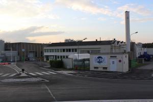 Usine Lactalis à Clermont-de-l'Oise.